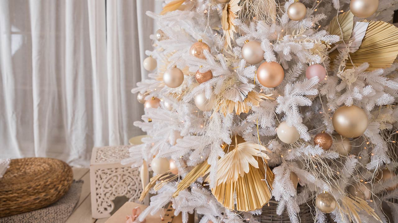 4 Modern Decorating Ideas for the Holidays