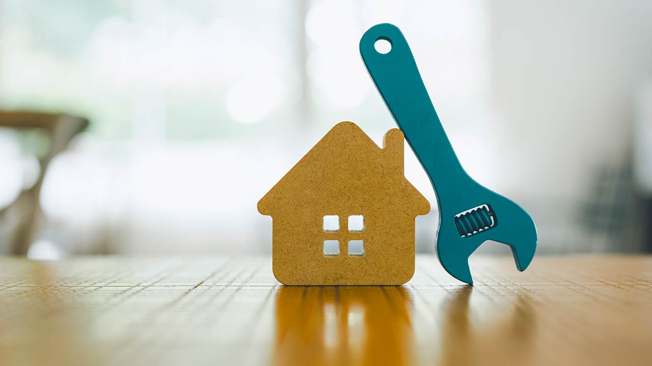 Before the Leaves Fall: Home Maintenance Tips for the End of Summer