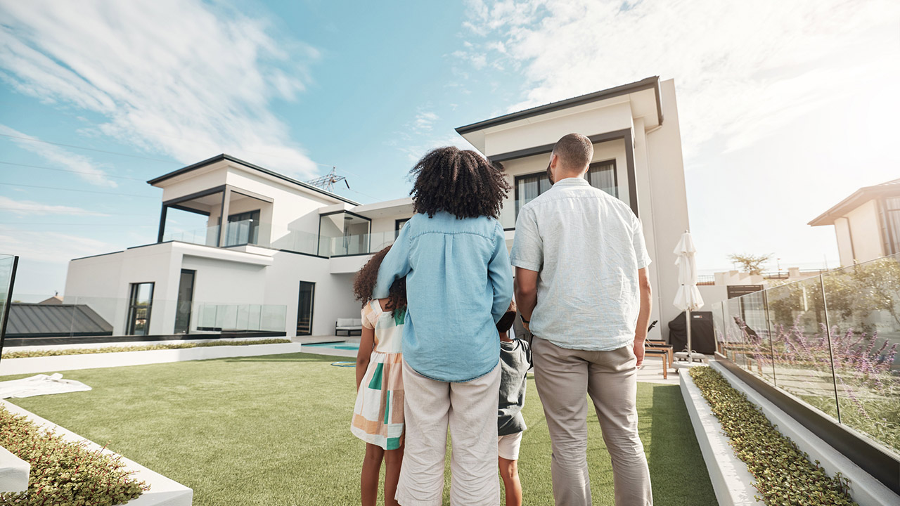 Summer Selling Secrets: Attract More Buyers This Season